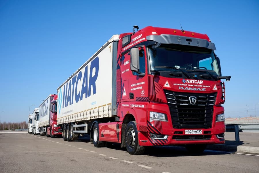 От Санкт-Петербурга до Казани: на трассе М-12 «Восток» запустили беспилотные КамАЗы - 1