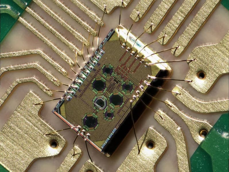 Японские учёные создали Wi-Fi-чип, способный работать в условиях аварий на атомных электростанциях и вблизи ядерных реакторов - 1 Японские учёные создали Wi-Fi-чип, способный работать в условиях аварий на атомных электростанциях и вблизи ядерных реакторов - 1