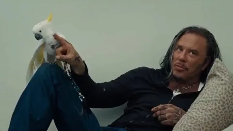 вот так американцы видят русского инженера-электроника