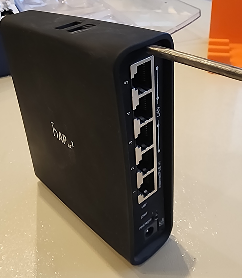 Дырявим mikrotik hap ac2 - 2