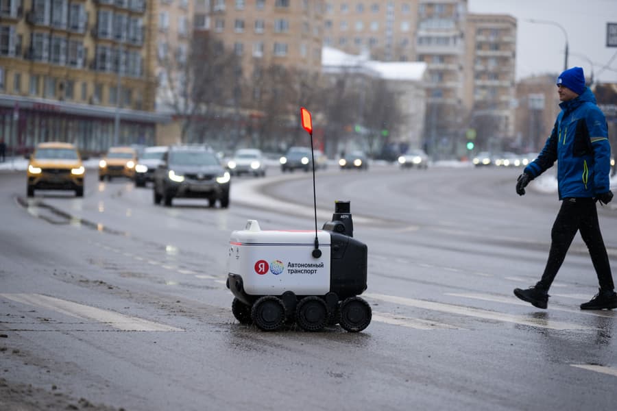 Роботы-доставщики Яндекса появились в Подмосковье - 1