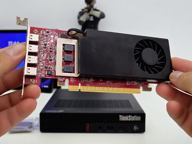 В очень маленький ПК Lenovo энтузиасты установили редкую Radeon RX 7400 с 8 ГБ памяти: получилась компактная игровая машина - 1 В очень маленький ПК Lenovo энтузиасты установили редкую Radeon RX 7400 с 8 ГБ памяти: получилась компактная игровая машина - 1