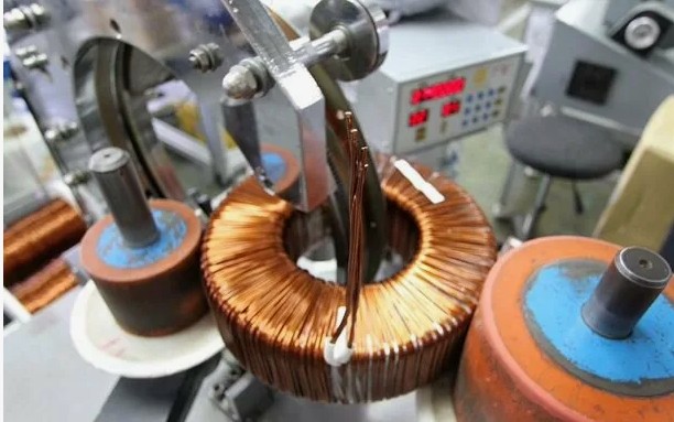 Намотка медного провода валом