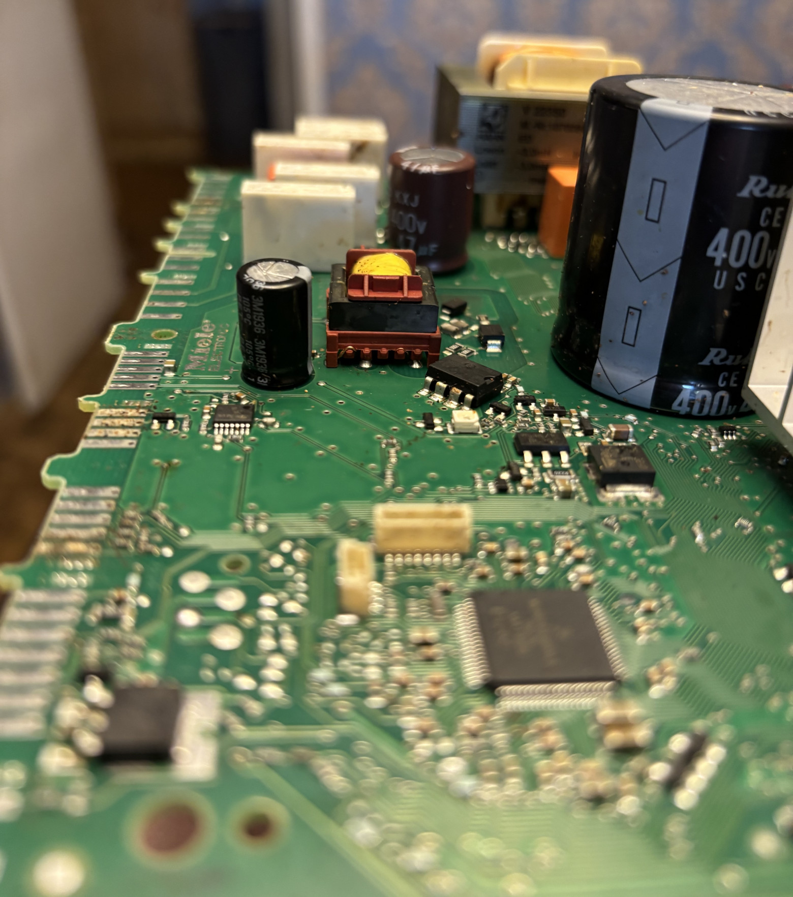 Я хотел починить стиральную машину. В итоге пришлось проектировать свой разделительный трансформатор - 3