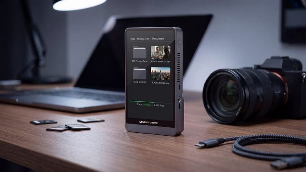 Это одновременно и портативный SSD, и портативный NAS, и портативный мини-ПК. UnifyDrive PixelMob представляет собой очень необычную смесь - 1