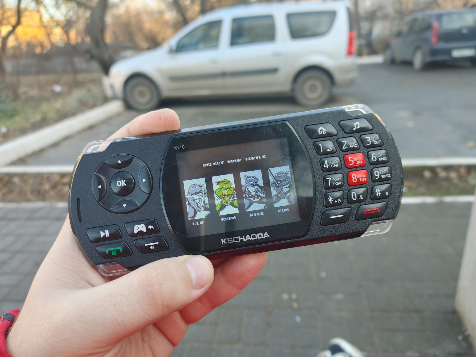 В этом красавце за 2.000 рублей скрывалось сразу два процессора: основной Baseband от Unisoc и клон NES на кристалле от компании VRT