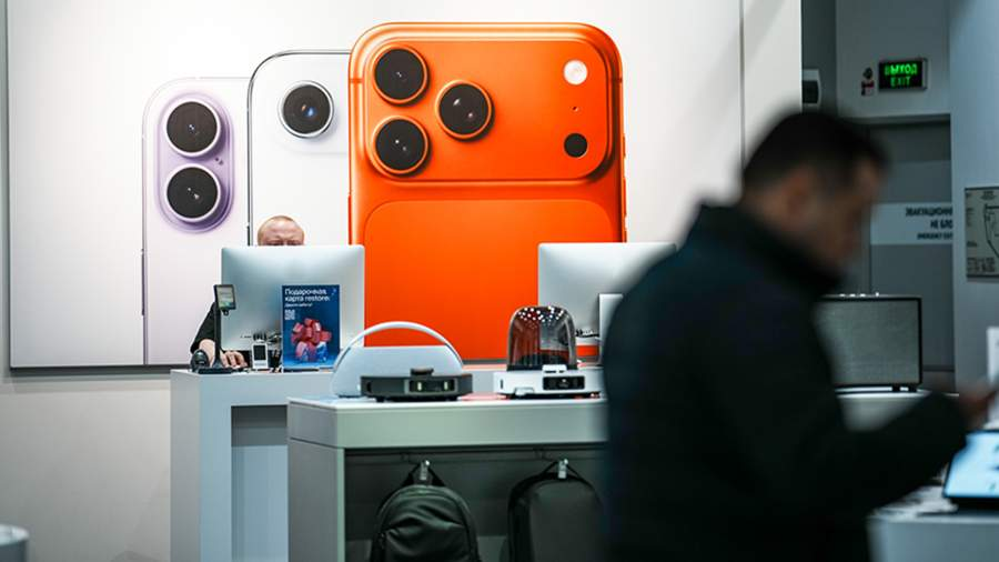 Склады забиты, цены летят вниз: смартфоны Samsung и iPhone в России дешевеют - 1