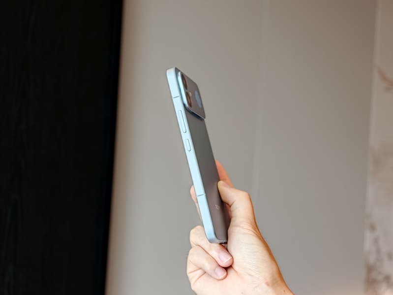 8550 мАч, 100 Вт, IP69, 165 Гц и самый большой вентилятор в смартфоне. Живые фото и первые впечатления инсайдера от Redmi K90 Max - 1