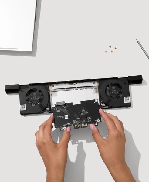 Первый на рынке вариант подключения внешней видеокарты к ноутбуку через восемь линий PCIe 4.0. Framework представила модуль OCuLink Dev Kit - 2