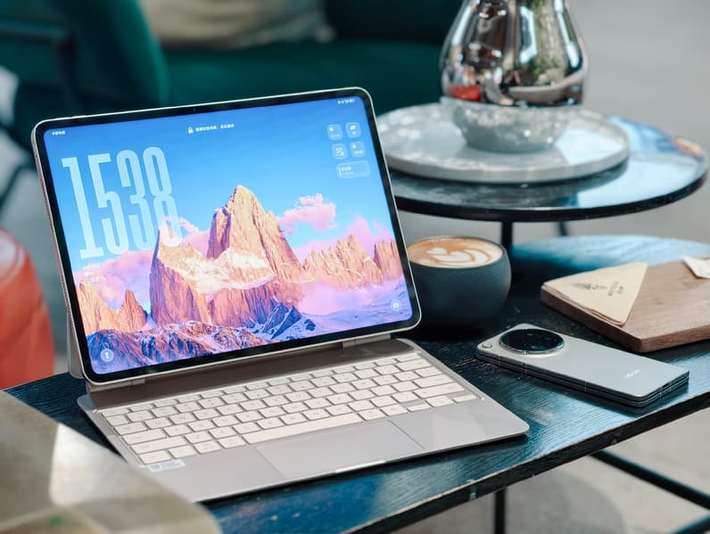 Планшет, который может заменить ноутбук: Oppo Pad 5 Pro получил экран 144 Гц и топовую платформу - 1