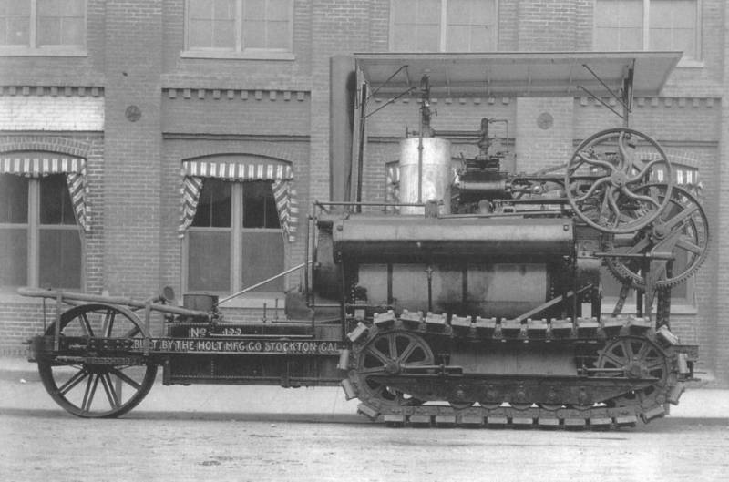 Паровой трактор «Холт».