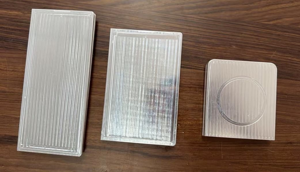 Какими будут новые флагманы Samsung? Опубликованы фото макетов Galaxy Z Fold8, Galaxy Z Flip8 и Galaxy Z Fold8 Wide - 1