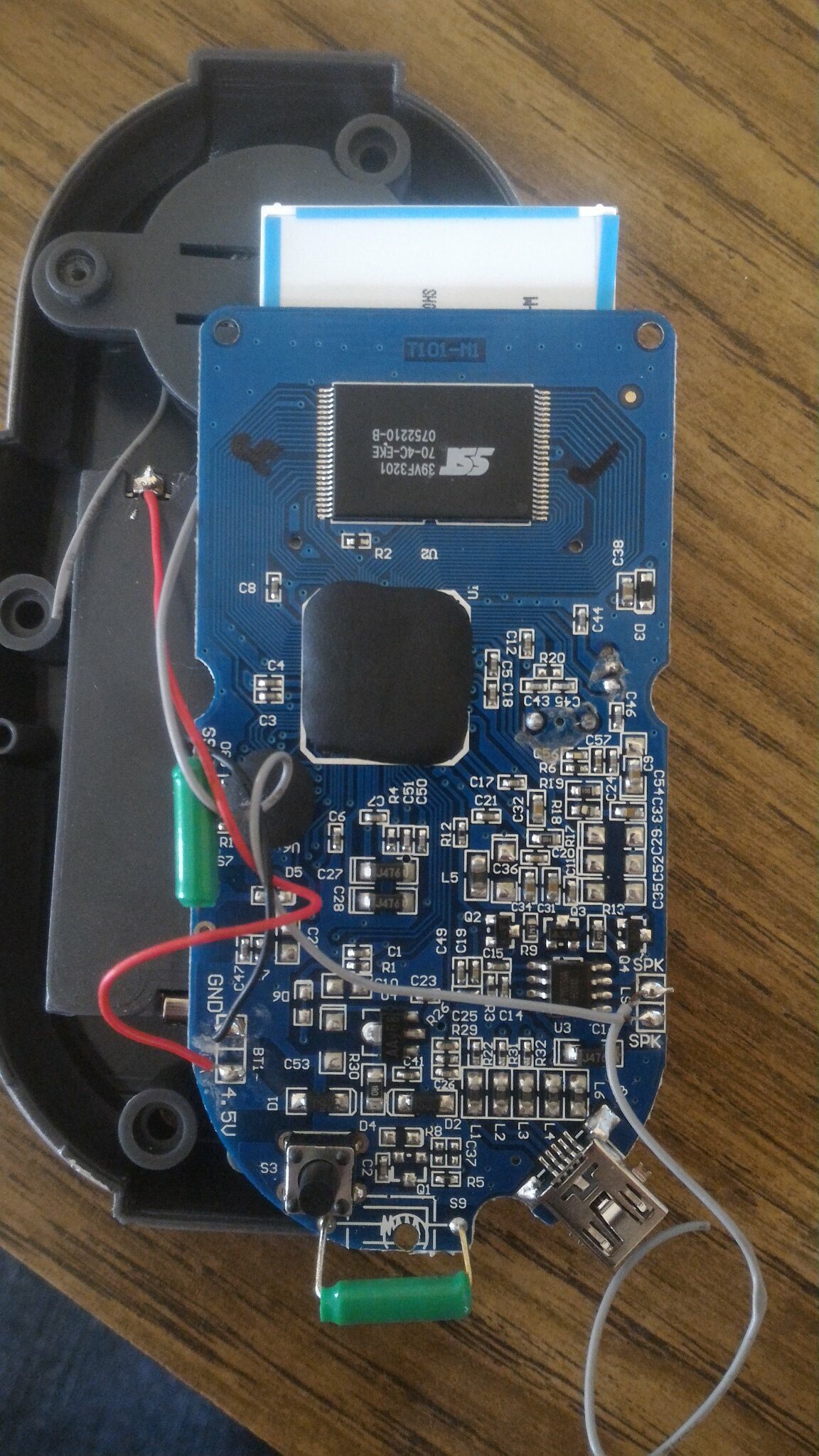Ножом и термофеном: реверс-инжиниринг USB-устройства - 2 ME2 PCB