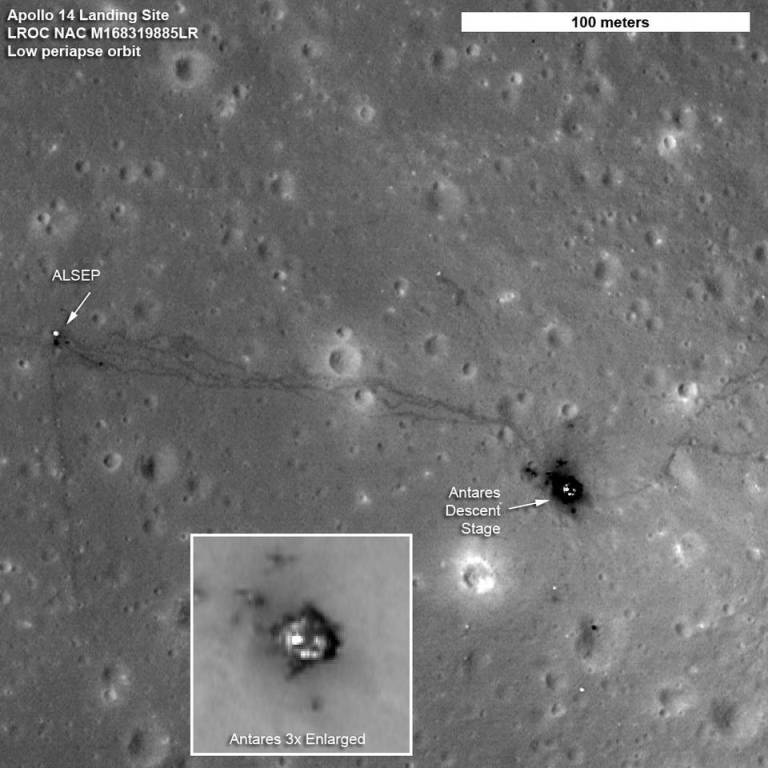 Место посадки «Аполлона-14» до сих пор остаётся нетронутым, и наши снимки этого места, сделанные в XXI веке, по-прежнему демонстрируют наследие события, произошедшего более 50 лет назад. В большинстве мест лунная поверхность меняется очень медленно, и изменения, которые мы внесли в 1971 году, заметны и сегодня. Источник: НАСА/LRO/GSFC/ASU