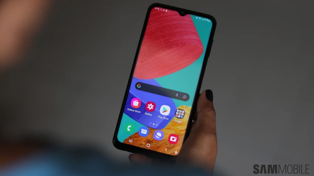 Samsung прекращает обновления для трех популярных Galaxy — Galaxy A13, Galaxy A23 и Galaxy M33 5G - 1