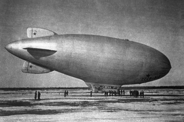 СССР В-12 у земли
