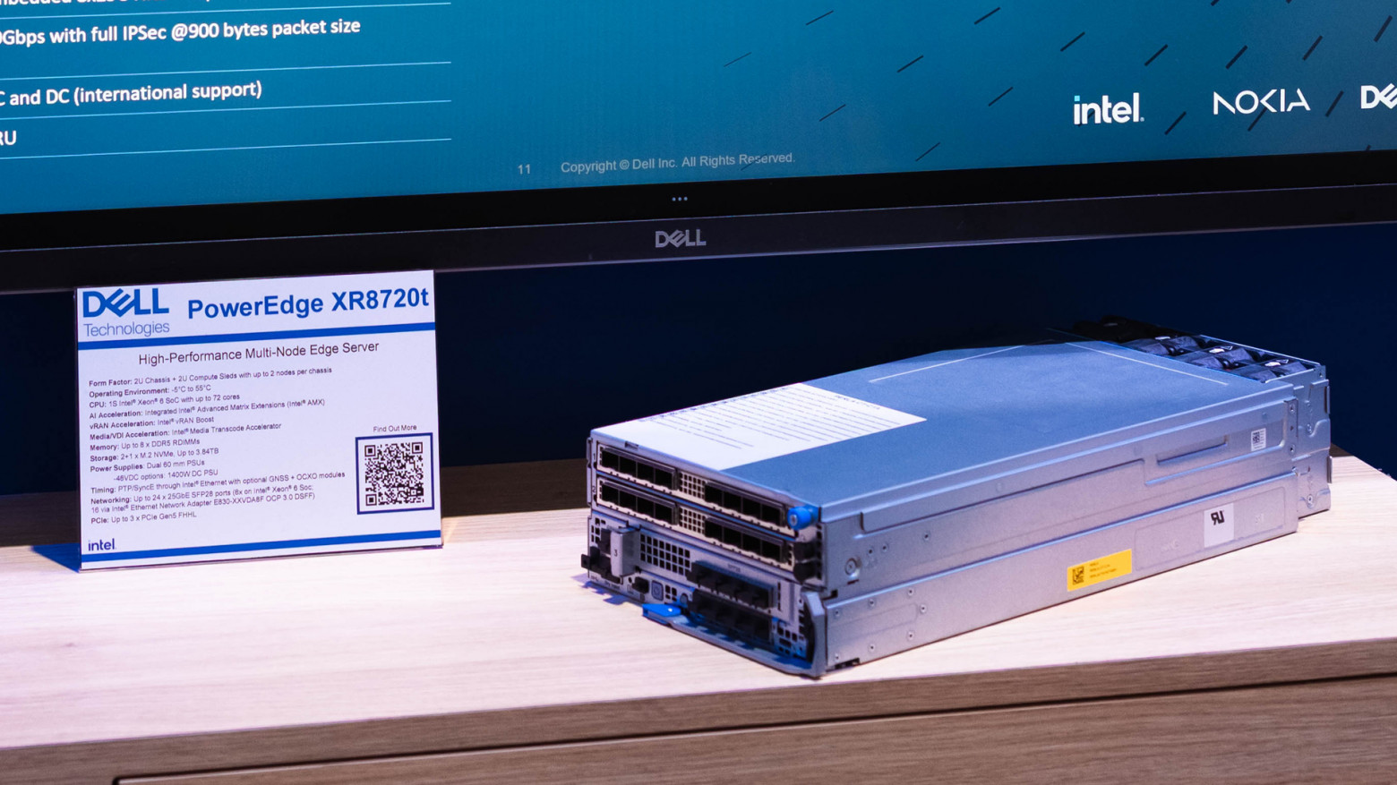 Сервер Dell PowerEdge XR8000 для телекомов, оснащается процессором Xeon 6 (до 72 ядер)