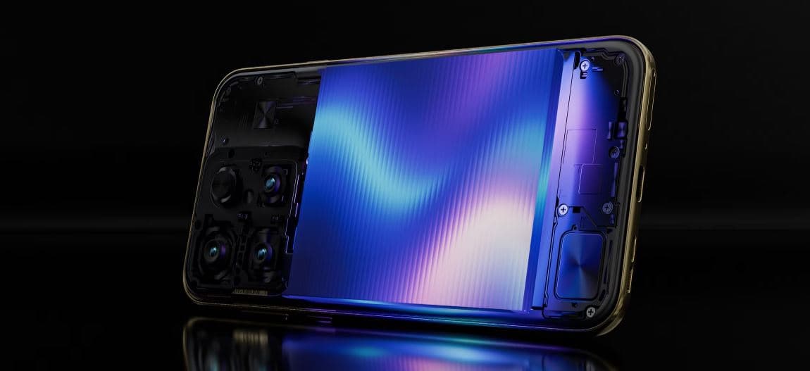 Не флагман, но зато компактный, с батареей 5000 мАч, камерой Sony и защитой IP69. Представлен Motorola Edge 2026 - 3