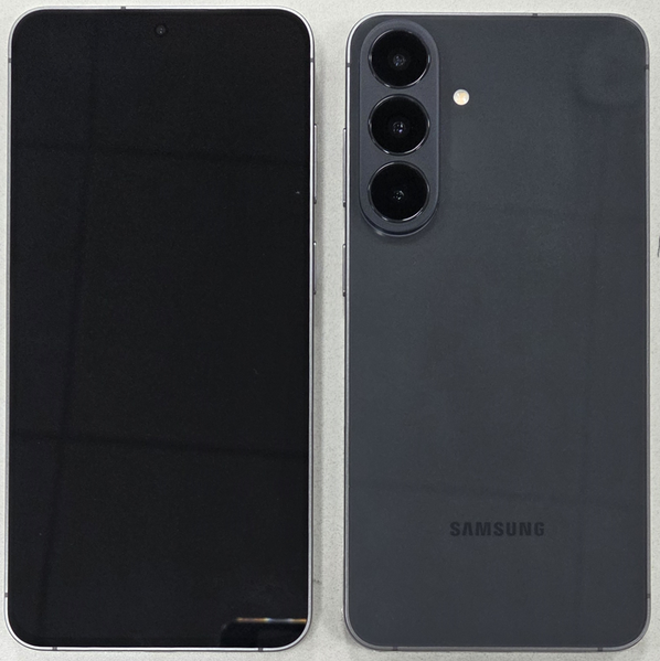 Samsung Galaxy S26 FE впервые показали на живых фото - 1