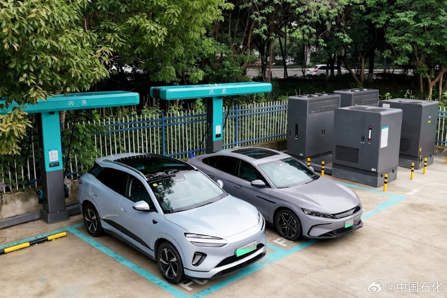 Полная зарядка за 9 минут. Новейшая зарядная станция BYD Flash Charger 2.0 уже начала свою работу в Китае - 1