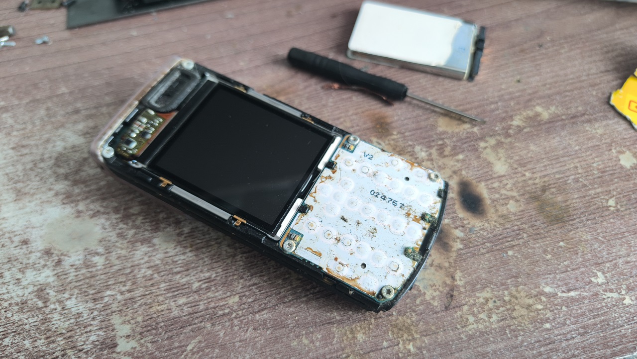 Тайна легендарной Nokia N70: как финны сделали кнопочный смартфон сразу с двумя процессорами - 10 Тайна легендарной Nokia N70: как финны сделали кнопочный смартфон сразу с двумя процессорами - 10