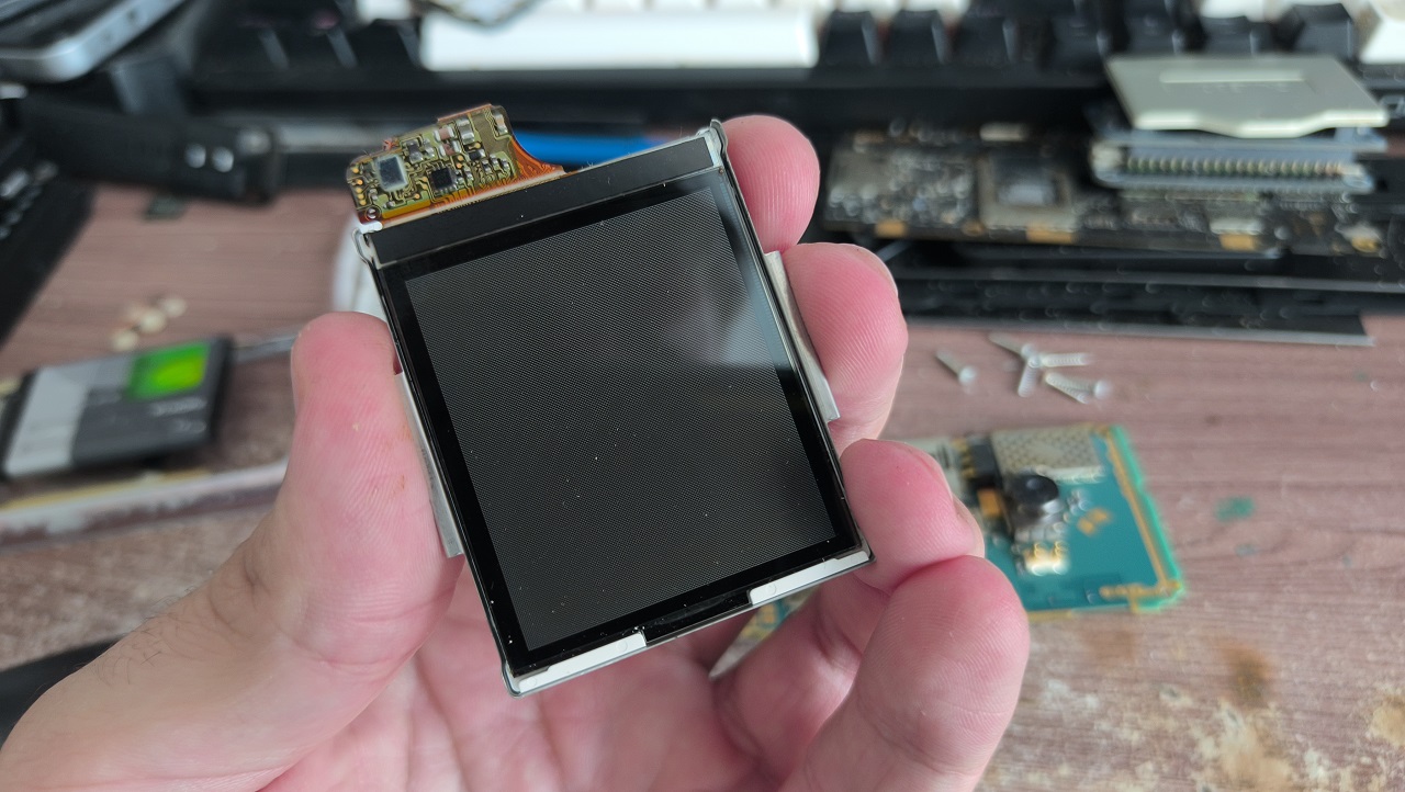 Тайна легендарной Nokia N70: как финны сделали кнопочный смартфон сразу с двумя процессорами - 12 Тайна легендарной Nokia N70: как финны сделали кнопочный смартфон сразу с двумя процессорами - 12