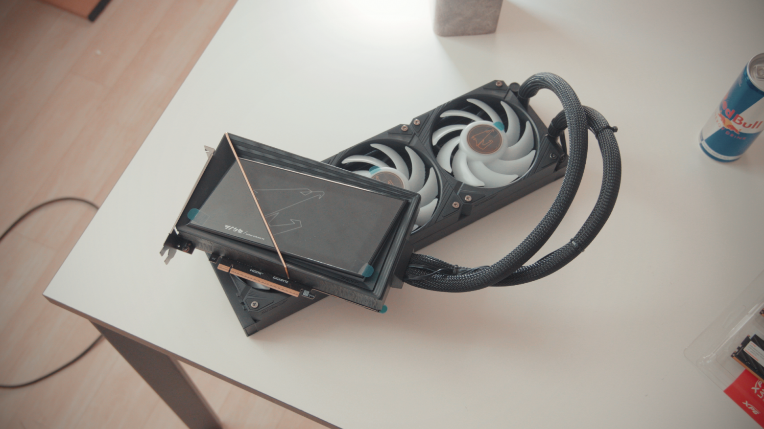 Российский блогер собрал «самый мощный моноблок в мире»: внутри Ryzen 9 9900X и RTX 5080 - 6 Российский блогер собрал «самый мощный моноблок в мире»: внутри Ryzen 9 9900X и RTX 5080 - 6