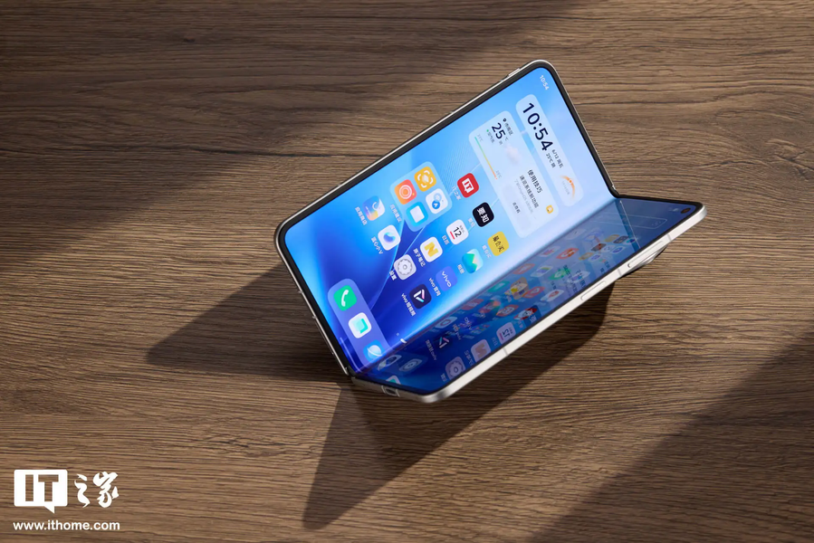 Камеры 200, 50 и 50 Мп, перископ и аккумулятор на 7000 мАч. Комплект поставки Vivo X Fold 6 и сам смартфон со всех сторон показали ещё до анонса - 5 Камеры 200, 50 и 50 Мп, перископ и аккумулятор на 7000 мАч. Комплект поставки Vivo X Fold 6 и сам смартфон со всех сторон показали ещё до анонса - 5