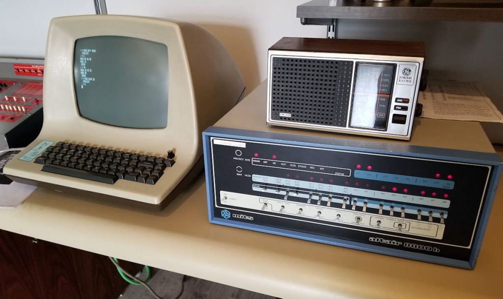 «Звуковая карта» для Altair 8800 — просто средневолновый приёмник, ловящий помеху. Фото Kennett Classic