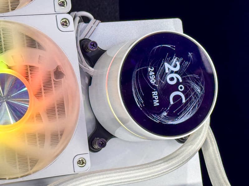 FSP на Computex 2026 показала блок питания Cannon на 3,3 кВт, корпуса для ИИ-ПК и СЖО AL36, настраиваемая без приложений - 10 FSP на Computex 2026 показала блок питания Cannon на 3,3 кВт, корпуса для ИИ-ПК и СЖО AL36, настраиваемая без приложений - 10