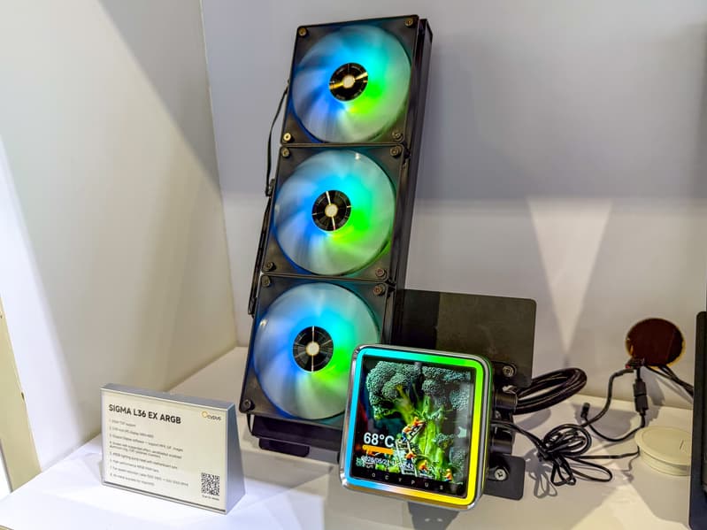 Ocypus показала на Computex 2026 СЖО с раскрывающимся блоком помпы, экранами диагональю почти четыре дюйма и три новых корпуса - 6 Ocypus показала на Computex 2026 СЖО с раскрывающимся блоком помпы, экранами диагональю почти четыре дюйма и три новых корпуса - 6