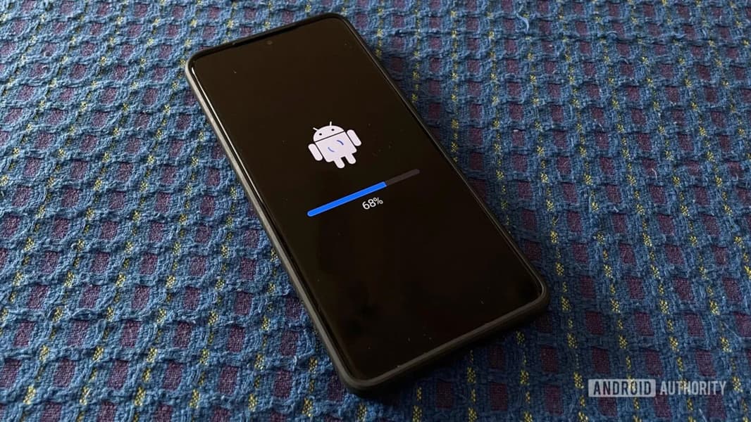 Google позаботилась о пользователях Samsung Galaxy — выпущены обновления важных компонентов - 1