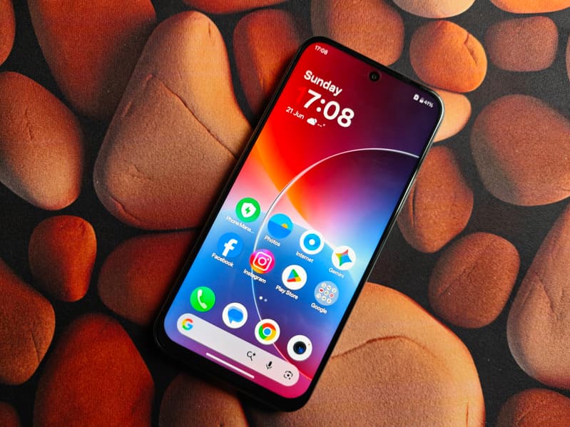 Это новый смартфон OnePlus за 200 долларов и с батареей 8000 мАч. Опубликованы живые фото OnePlus N6 - 3