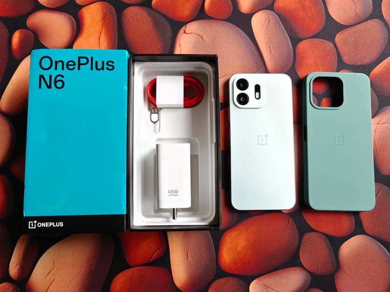 Это новый смартфон OnePlus за 200 долларов и с батареей 8000 мАч. Опубликованы живые фото OnePlus N6 - 4