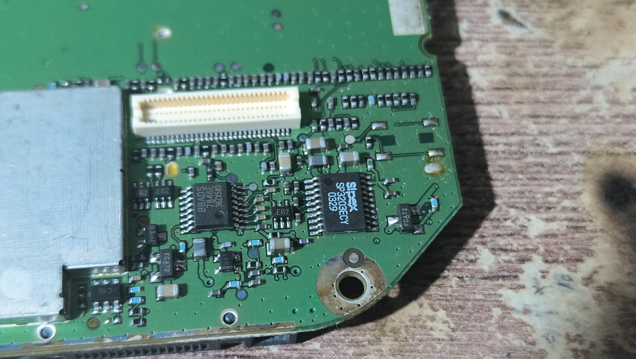 Уникальный смартфон из 2002'ого с процессором m68k и GPU: инженерное чудо Palm i710 - 12 Уникальный смартфон из 2002'ого с процессором m68k и GPU: инженерное чудо Palm i710 - 12