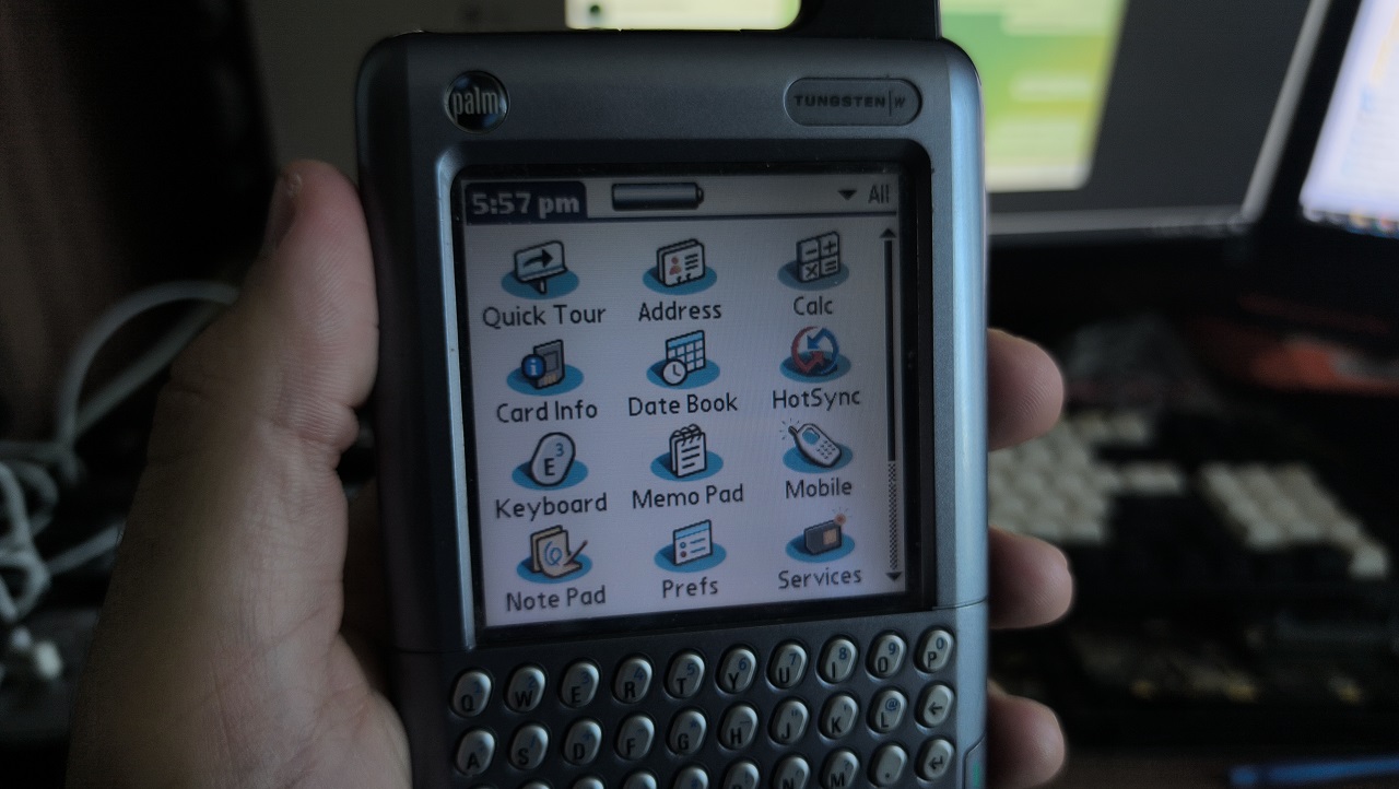 Уникальный смартфон из 2002'ого с процессором m68k и GPU: инженерное чудо Palm i710 - 15 Уникальный смартфон из 2002'ого с процессором m68k и GPU: инженерное чудо Palm i710 - 15