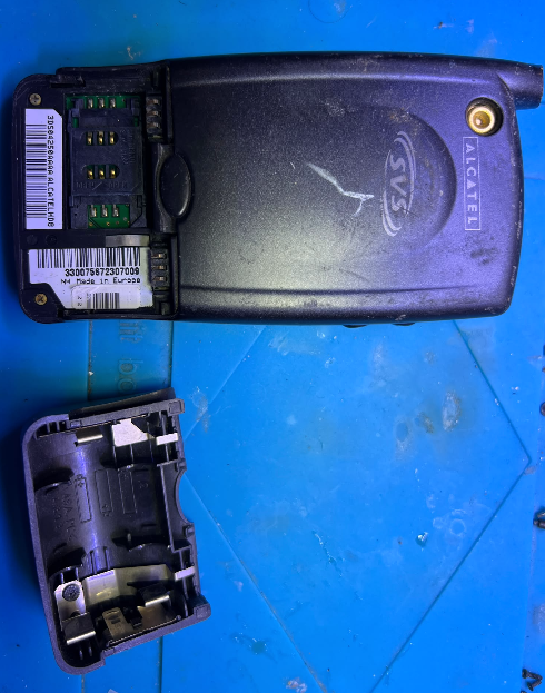 Телефон из 1999 года: Alcatel One Touch Pocket. Что внутри? - 6