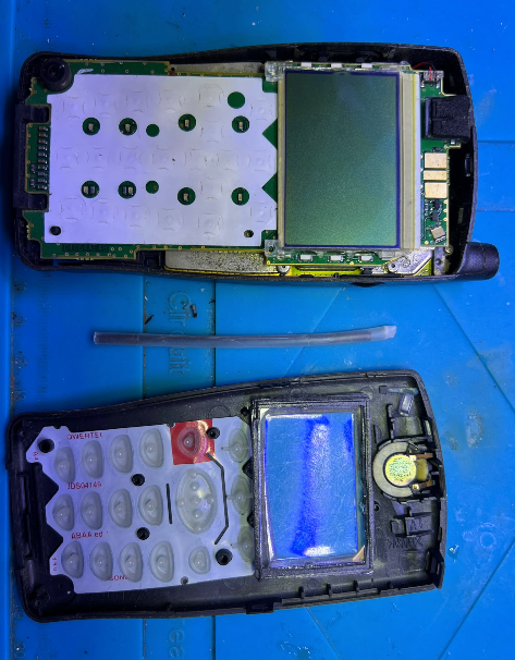 Телефон из 1999 года: Alcatel One Touch Pocket. Что внутри? - 7