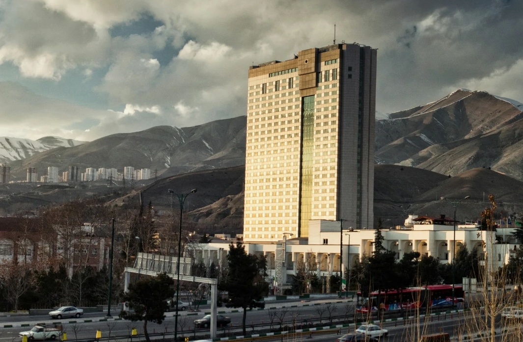 Parsian Azadi, в девичестве Tehran Hyatt Crown, современное фото.