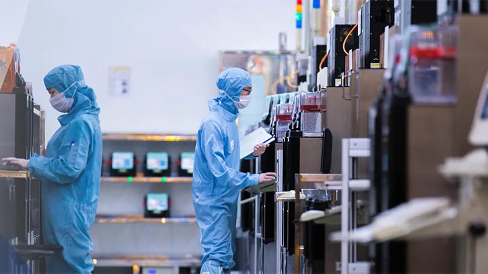 Китай бросает вызов ASML: началось серийное производство собственных литографов - 1 Китай бросает вызов ASML: началось серийное производство собственных литографов - 1