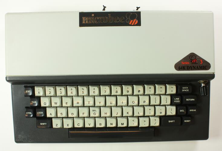 MicroBee — история маленького компьютера, сумевшего победить Apple - 4 MicroBee — история маленького компьютера, сумевшего победить Apple - 4