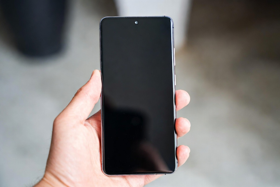 Июль еще на закончился, а у Samsung уже готова августовская прошивка One UI для Galaxy S25 - 1 Июль еще на закончился, а у Samsung уже готова августовская прошивка One UI для Galaxy S25 - 1