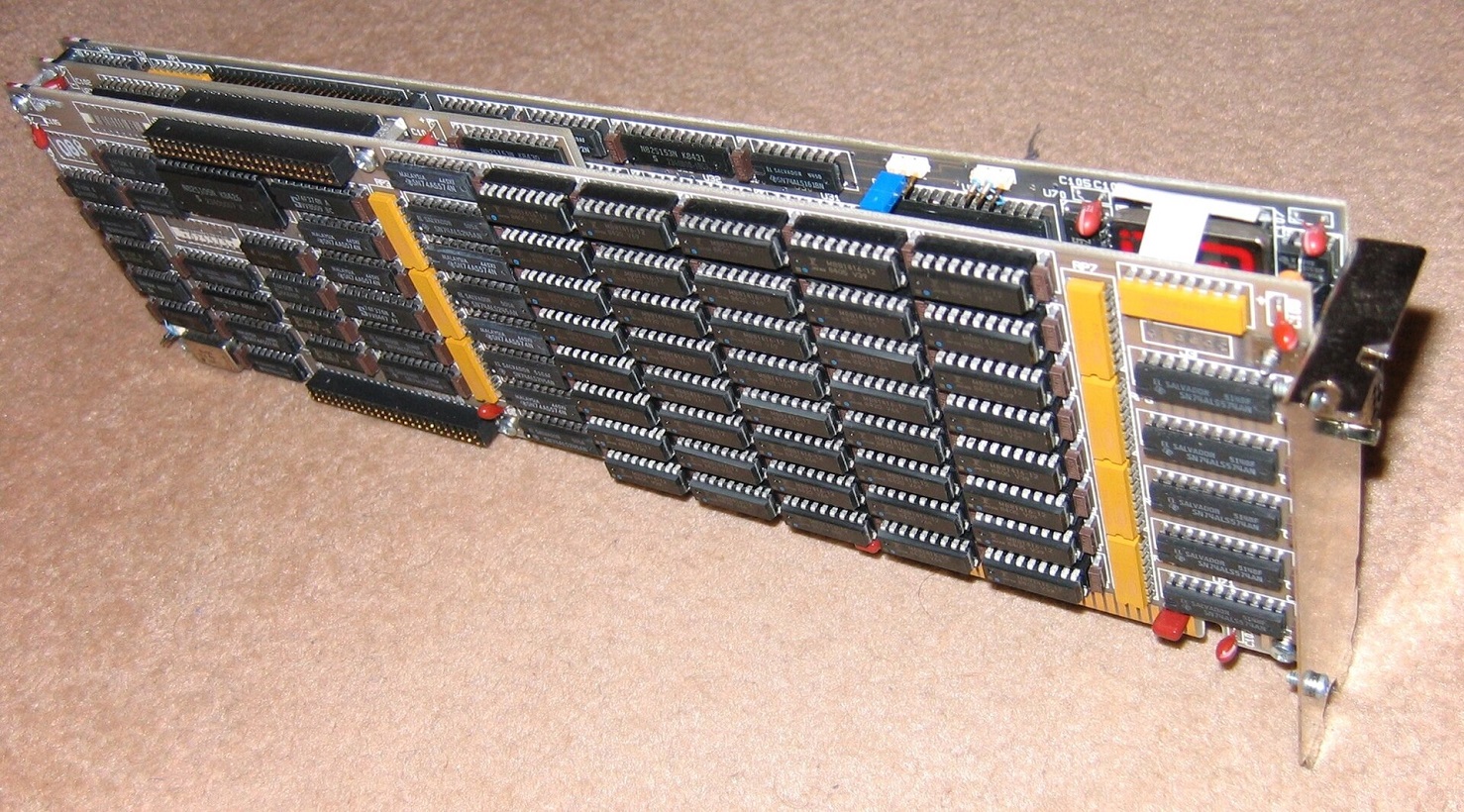 IBM PGC, выполненная как бутерброд из трех плат. Фото с Википедии