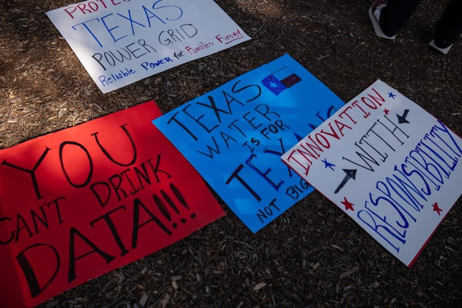 В Техасе приостановили постройку чуть ли не 2000 ЦОД для проведения проверок - 1 В Техасе приостановили постройку чуть ли не 2000 ЦОД для проведения проверок - 1