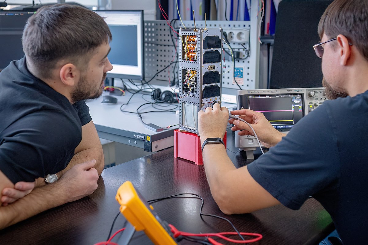 Спутник как VPS: честная история про космический SSH, TinySat и TriSat - 4 Спутник как VPS: честная история про космический SSH, TinySat и TriSat - 4