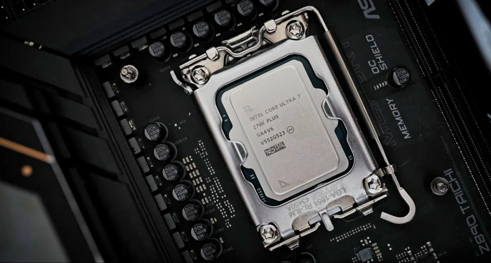 Эти новые процессоры Intel изначально выйдут на старой архитектуре. APU Razor Lake-AX с мощным iGPU будут опираться на ядра от Nova Lake - 2 Эти новые процессоры Intel изначально выйдут на старой архитектуре. APU Razor Lake-AX с мощным iGPU будут опираться на ядра от Nova Lake - 2