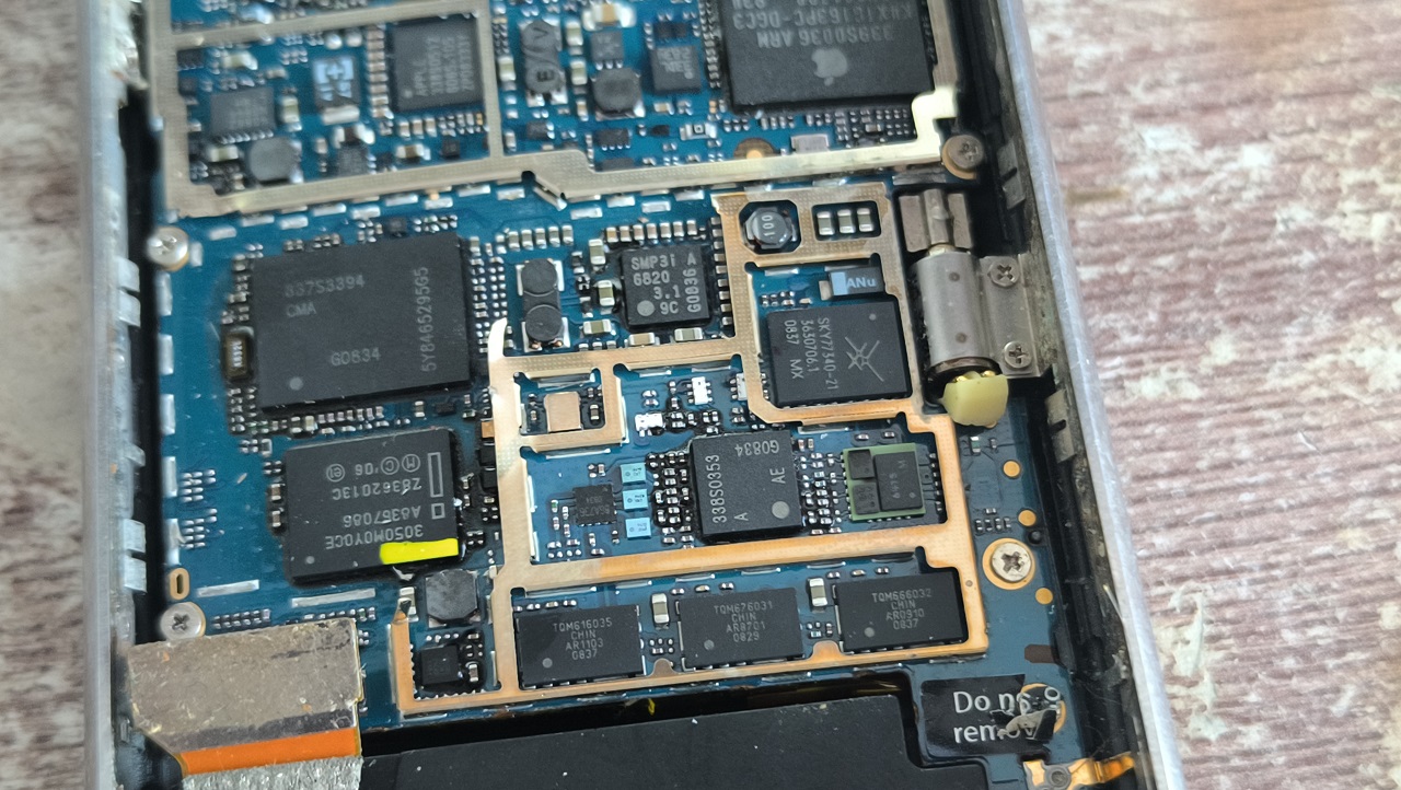 Тайна первых iPhone: как Siemens и Samsung сделали железо для первого смартфона Apple - 14 Тайна первых iPhone: как Siemens и Samsung сделали железо для первого смартфона Apple - 14