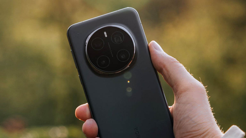 Компактный флагман: Honor Magic 9 будет доступен с небольшим экраном - 1 Фото 1
