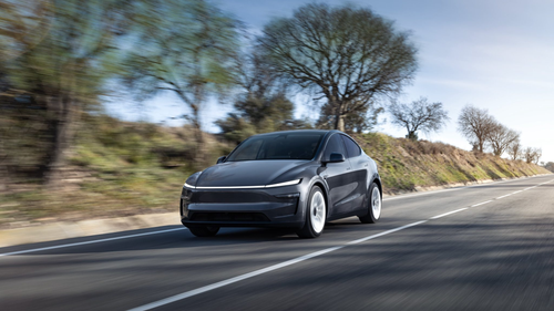Владельцы новейших Tesla Model Y 2026 года разочарованы: им придётся сильно раскошелиться, чтобы использовать адаптер Tesla V2L - 1 Фото 1