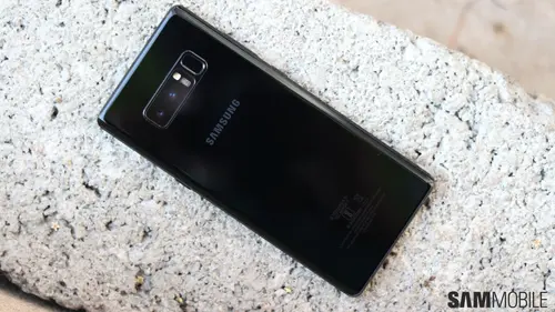 Galaxy, восставшие из мертвых: Samsung выпустила обновление для Galaxy S8 и Galaxy Note 8, которым уже почти 10 лет - 1 Фото 1